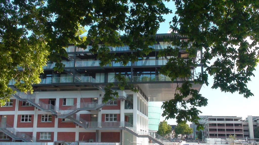 Studio Avec Terrace Docks Straßburg Exterior foto